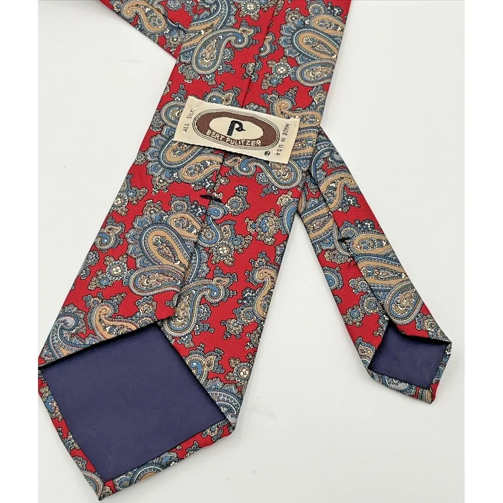 BERT PULITZER MENS 100% SILK CLASSIC RED PAISLEY NECK TIE 3.25